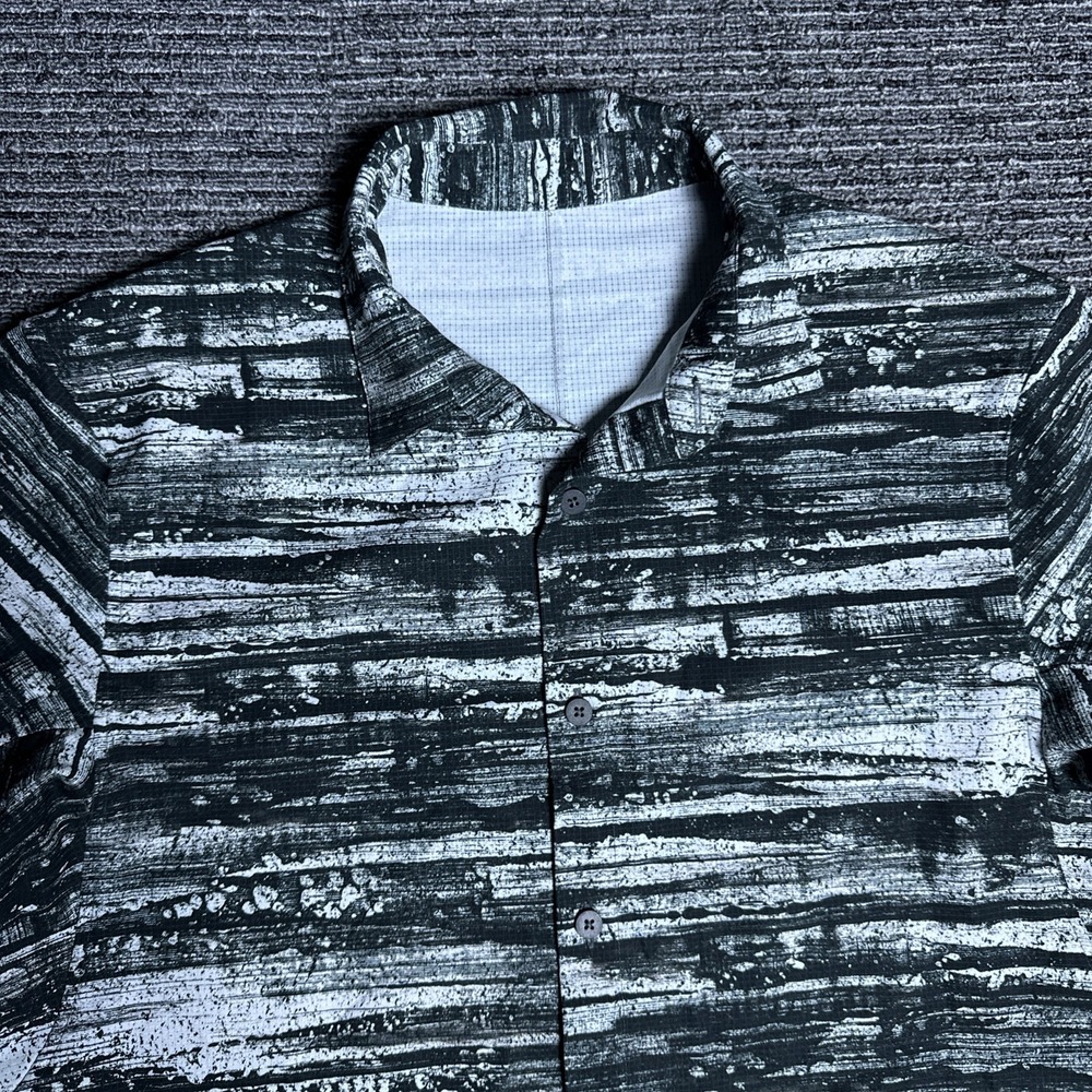 Lululemon Mens M Airing Easy Abstract Brushstroke Print Button Up Stretch Shirt